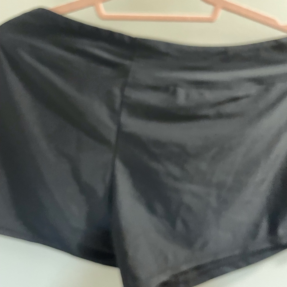 ZeroXposur Black Swim Shorts for Athletic Performance